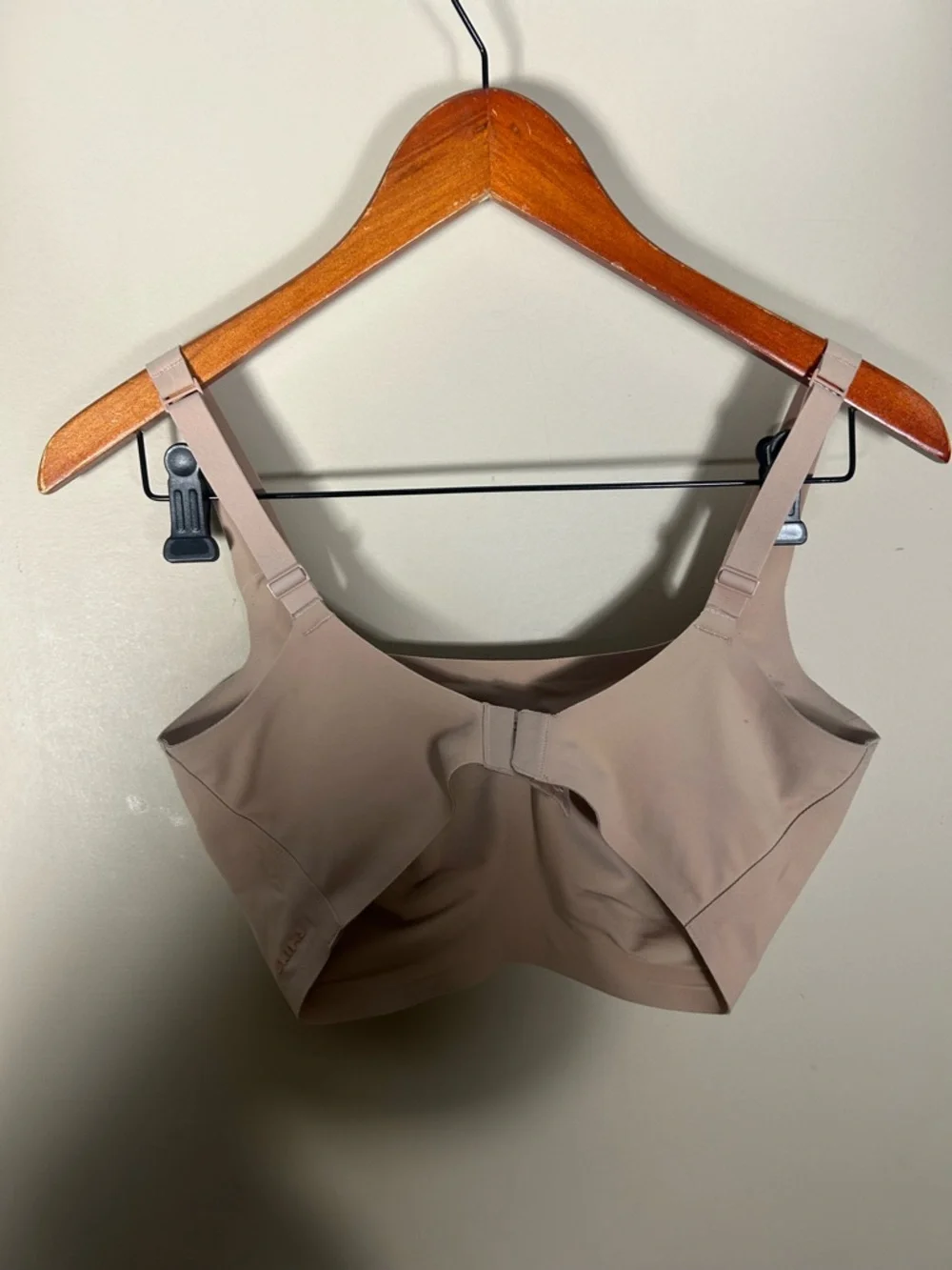 Skims Wireless Seamless Lightly Removable Padded Tshirt Bra Size Medium/DD - Picture 4 of 6